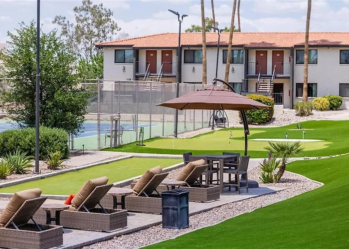 Park - 242 Scottsdale